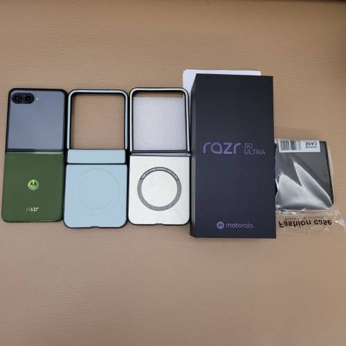 99.999%新香港行貨Motorola  Razr 50 Ultra 一年保養