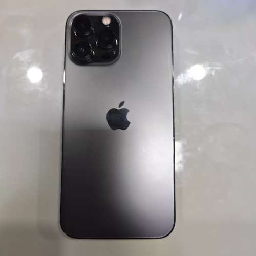 iPhone 13 pro max 1TB ( 黑色) 電池效能98 ％，送Magsafe Case及玻璃貼