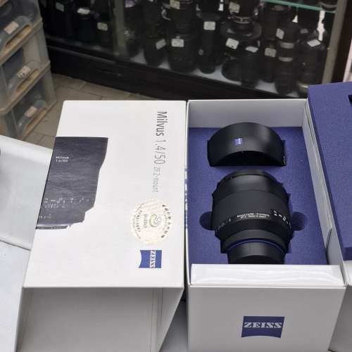 ZEISS MILVUS 50MM F1.4 ZF.2-MOUNT LIKE NEW