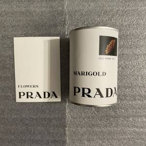放 PRADA FLOWERS 種子