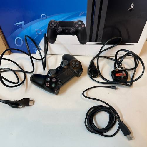 ps4 pro  1100hkd 有盒有配件 宋皇臺站交收