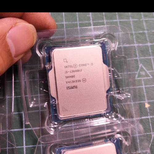 13600KF全新一張  散片一張