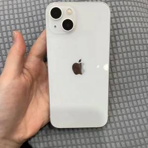 iPhone 13  512GB ，電池容量87％，跟全新玻璃鋼化貼及保護套