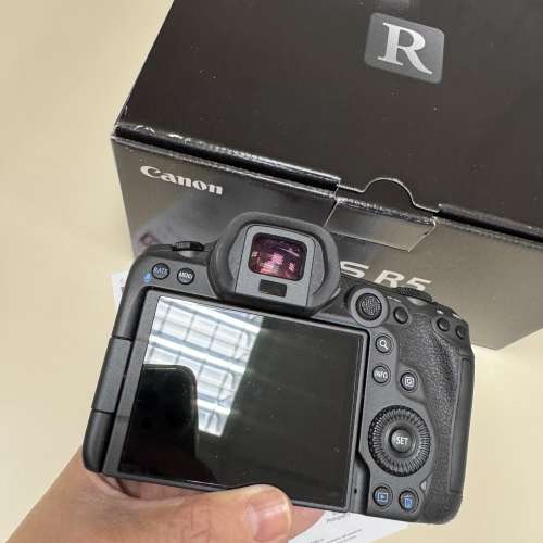 Canon EOS R5