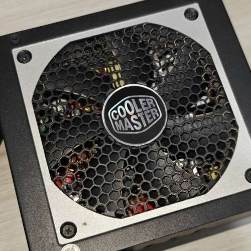 COOLER MASTER V650 半模組化金牌電源