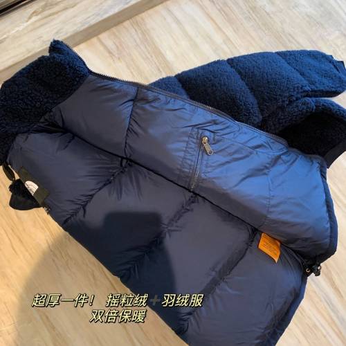 TNF北面羊羔毛羽絨服