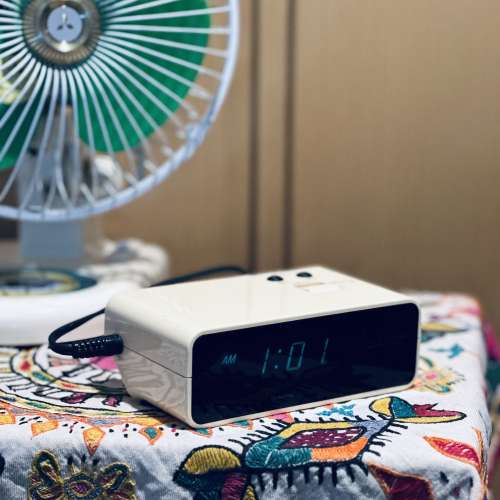 出售 昭和時期 National樂聲牌 電子數字鐘,經典米色,使用100v電壓,100%正常,款式經...