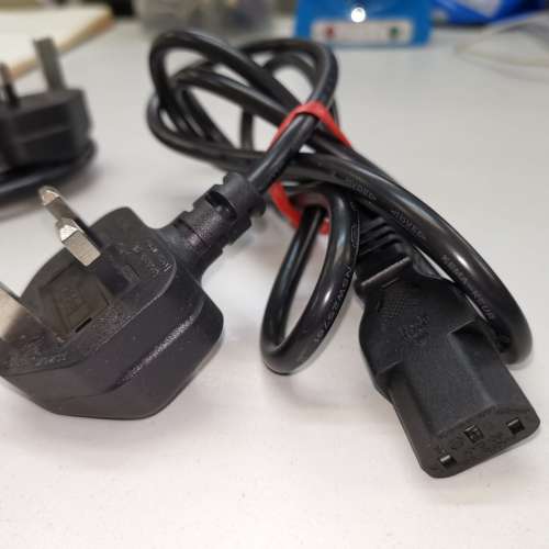 13A 電源線 (有多條) 約六呎長