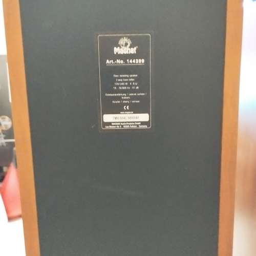 德國 Magnat 座地喇吧平售 220mm(W)  x  950mm(H)  x  290mm(D)