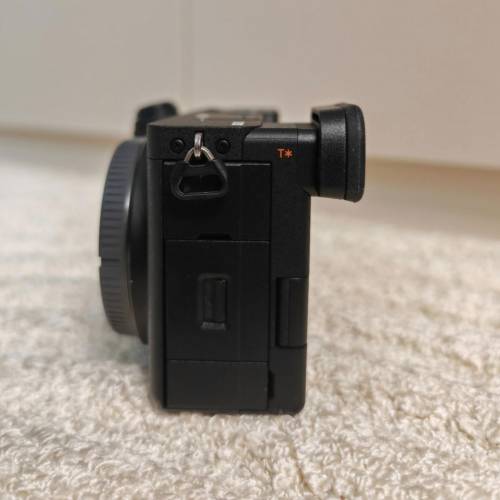 Sony A6700 （剩機身）