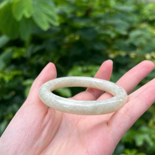 翡翠A玉手鐲 冰糖雪梨色圓條54圈（附証書）