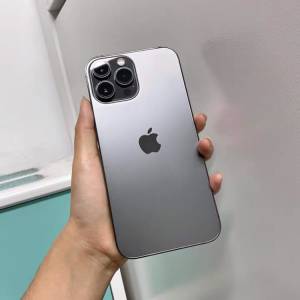 iPhone 13 pro max 1TB ，電池效能98 ％，送Magsafe Case及玻璃貼