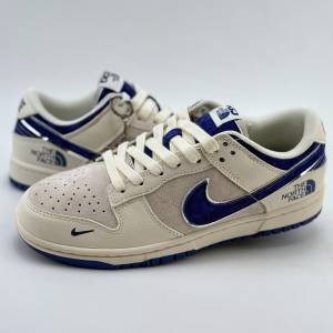 Nike SB Dunk Low x The North Face x CDG