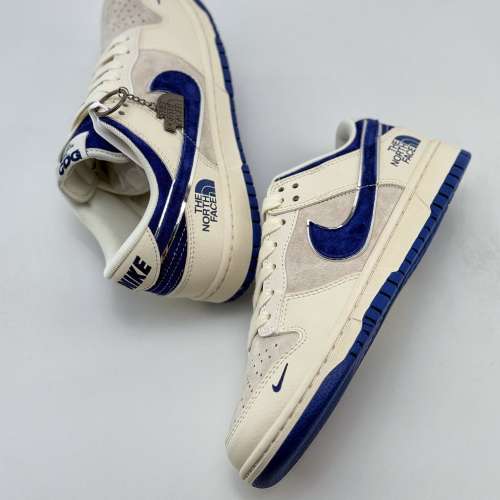 Nike SB Dunk Low x The North Face x CDG