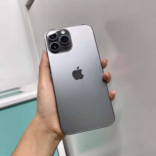 iPhone 13 pro max 1TB ，電池效能98 ％，送Magsafe Case及玻璃貼