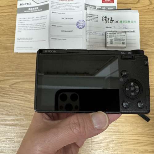 Ricoh GR 3 行貨 兩粒原裝電另跟一個副廠叉電機