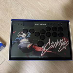 Razer Kitsune SF6 Cammy Edition 全光軸按鈕街機控制器