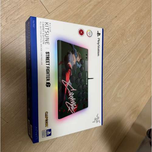 Razer Kitsune SF6 Cammy Edition 全光軸按鈕街機控制器