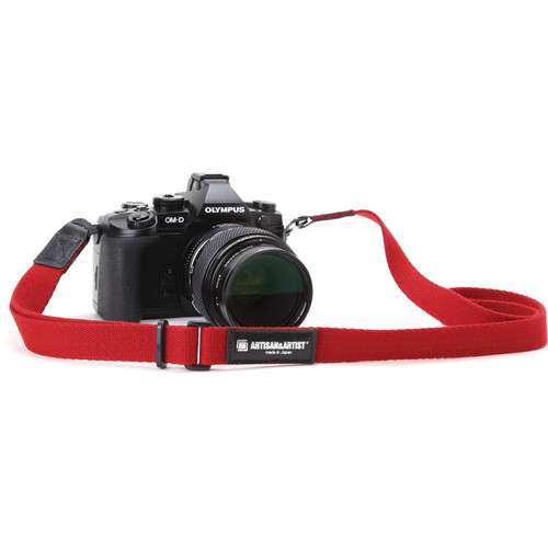 Artisan & Artist ACAM-108 Camera Strap (Red) / (ACAM-108-RED)