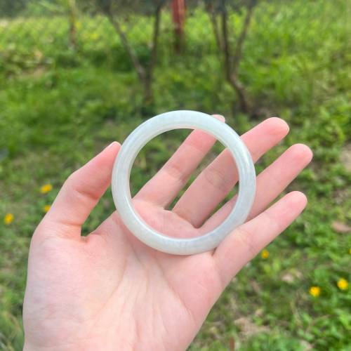 翡翠A貨 糯冰種水白月光 53.5圈（附証書）