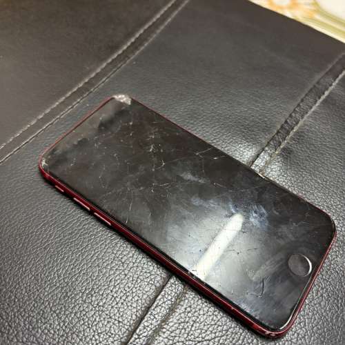 特價出售IPHONE SE3 第三代 64gb正面玻璃面破裂 70%新