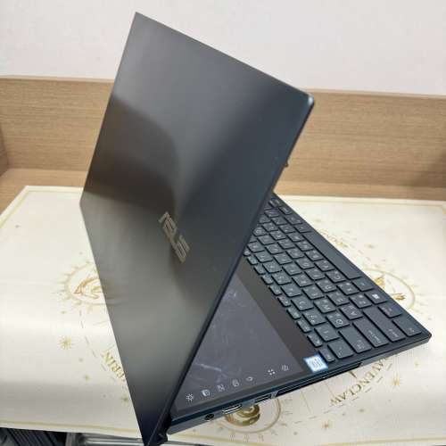 (15寸雙mon機王荃灣實體店)ASUS Zenbook/i9-9980HK/16,32GB Ram /512GB,1TB SSD/雙...
