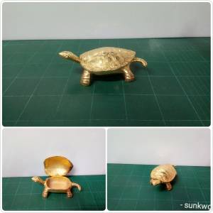 銅金屬 金錢龜寶盒 6”x4”