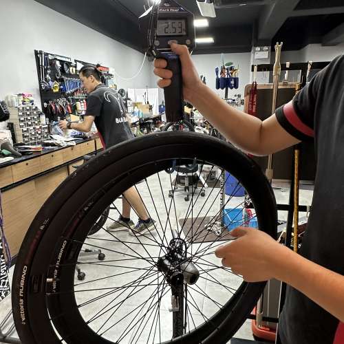 CRD321 碳纖輪組（BMC Roadmachine 2022跟成車輪組）