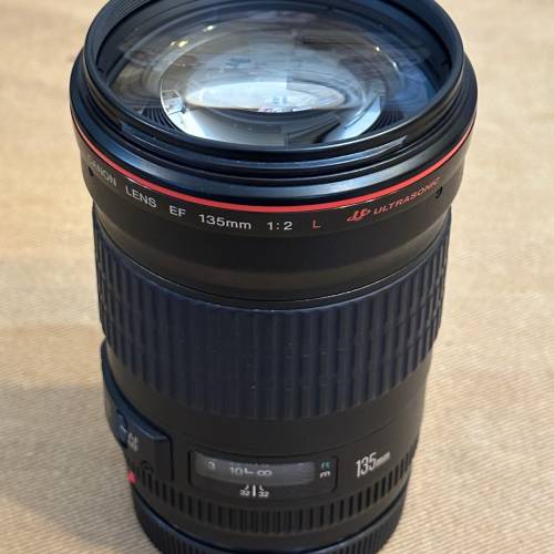 Canon EF135 f/2 L