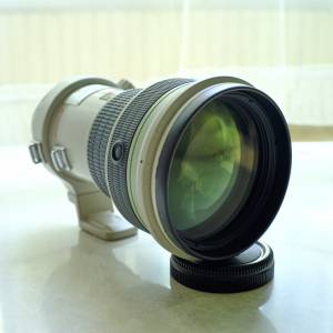 可小議 Canon EF 400mm F4 DO IS USM 九成新。 For Canon / Fujifilm