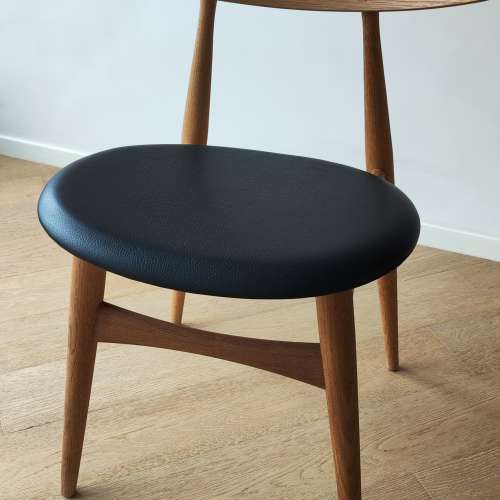 50% OFF 北歐名牌餐椅 Carl Hansen CH33P