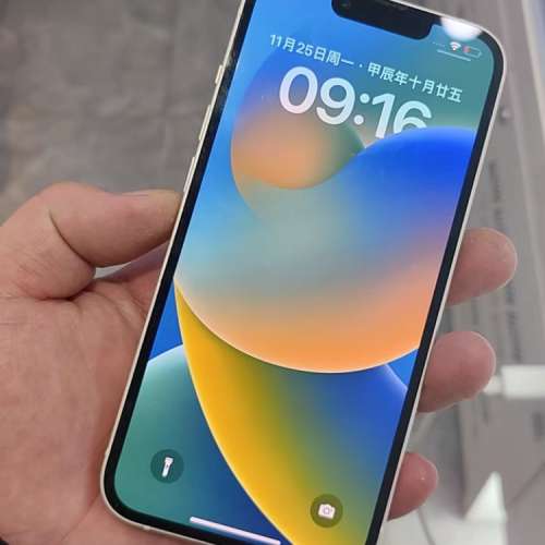 Apple iPhone 13 512G  白色5G 功能全部正常運作，電池效能86 %，電池良好，已貼貴...