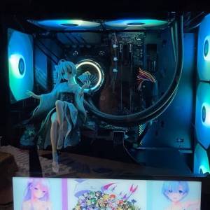 第 10 代 Intel® Core™ i7 處理器 台式水冷電競RGB 電腦主機，高配16G 記憶體，4G...