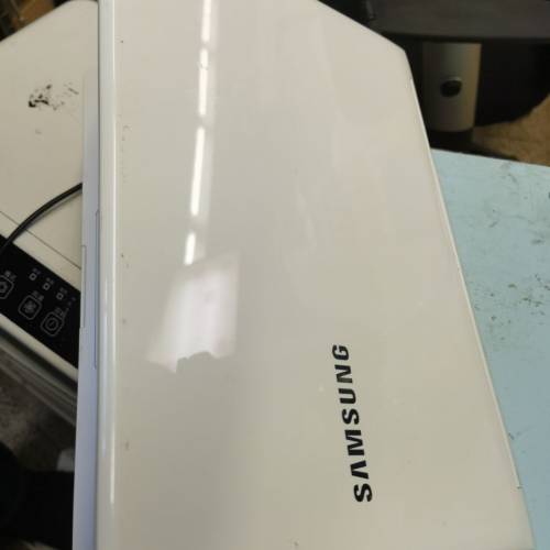 Samsung NP90523G Quad-Core Process 1.4GHZ 4+128SSD