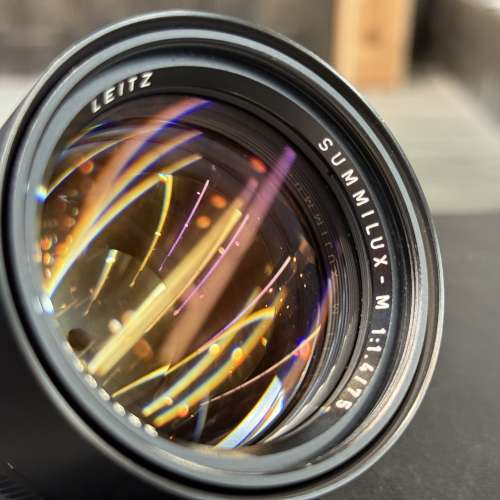 Leica Summilux-M 75mm F1.4 V2 lens with UV/IR filter