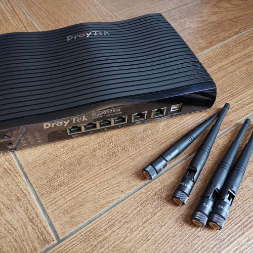 Draytek Vigor 2926ac WiFi VPN Router 二手或全新網絡/WIFI, 電腦