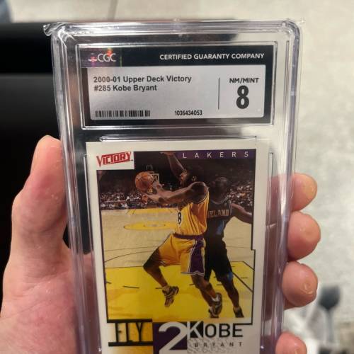 （NBA球星卡）2000-01 upper deck victory Kobe Bryant