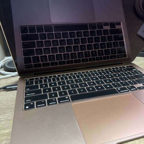 M1 Macbook air 99%新 0花痕 (Big Sur 11.2.1) 全套連盒