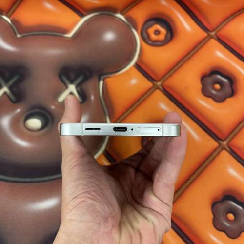 (荃灣實體店雙十一優惠）全新質素，三星Galaxy S24/白色🤩/12+256gb/三鏡頭😍兩年S...