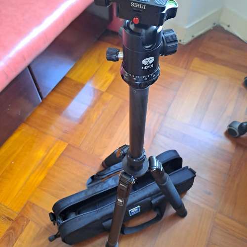 Sirui T-2204X炭纖 三腳架連雲台