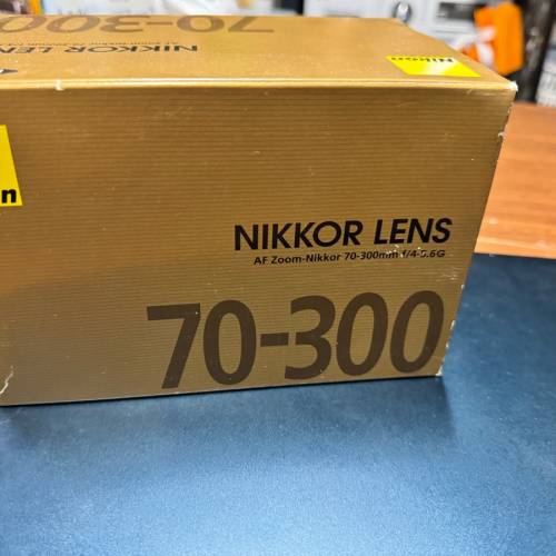 NIKON AF ZOOM-NIKKOR 70-300mm f/4-5.6g