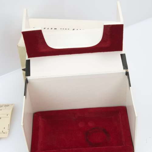 Box for Leica M2, M2盒 （紅燈芯絨內膽）