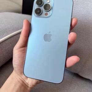 iPhone 13 Pro Max 1tb 天藍峰，5G 雙咭/電池效能99 ％，使用原裝case 同貼mon貼