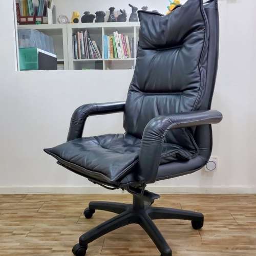 Boss Chair