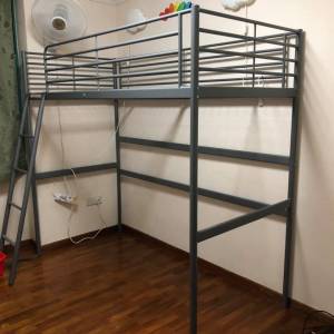 1高架床SVARTA Loft Bed Frame