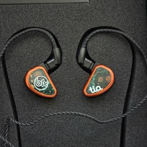 64 Audio tia Fourte 入耳式耳機