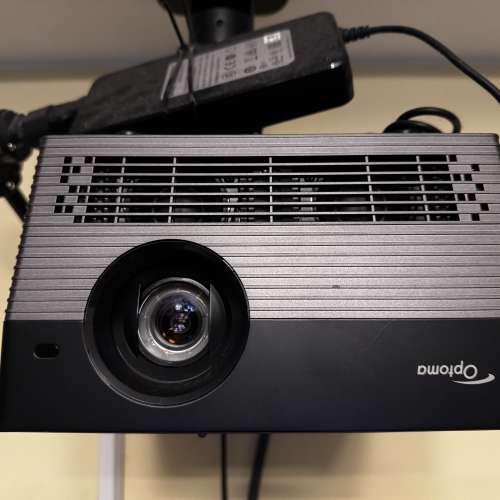 Optoma uhl55 4k投影機