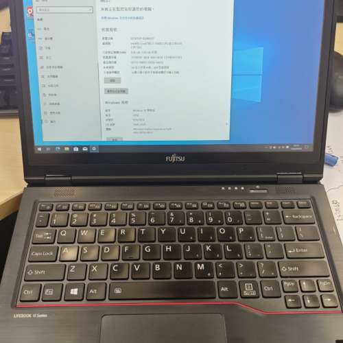 輕身Fujitsu LifeBook U727 / 12.5" FHD/ i7 Gen 7 / 8 + 512 , 7成新