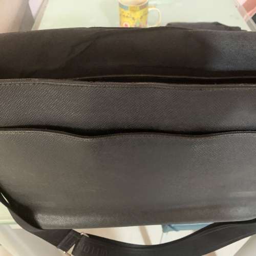 黑色皮革郵差包 筆記型電腦公事包 可議