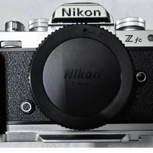 Nikon Zfc kitset 28mm SE Mint Condition 完美